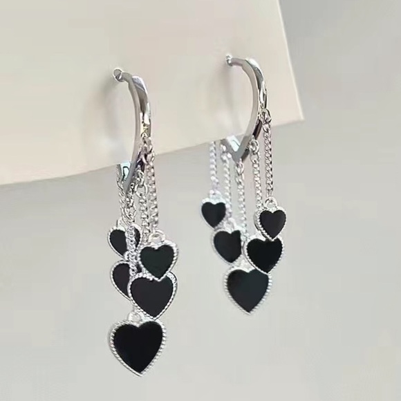 Black Heart Tassel Hoop Silver Dangle Hearts Earrings NWT - Picture 2 of 7